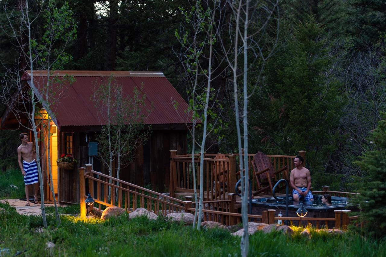 Pioneer Guest Cabins Crested Butte Bagian luar foto