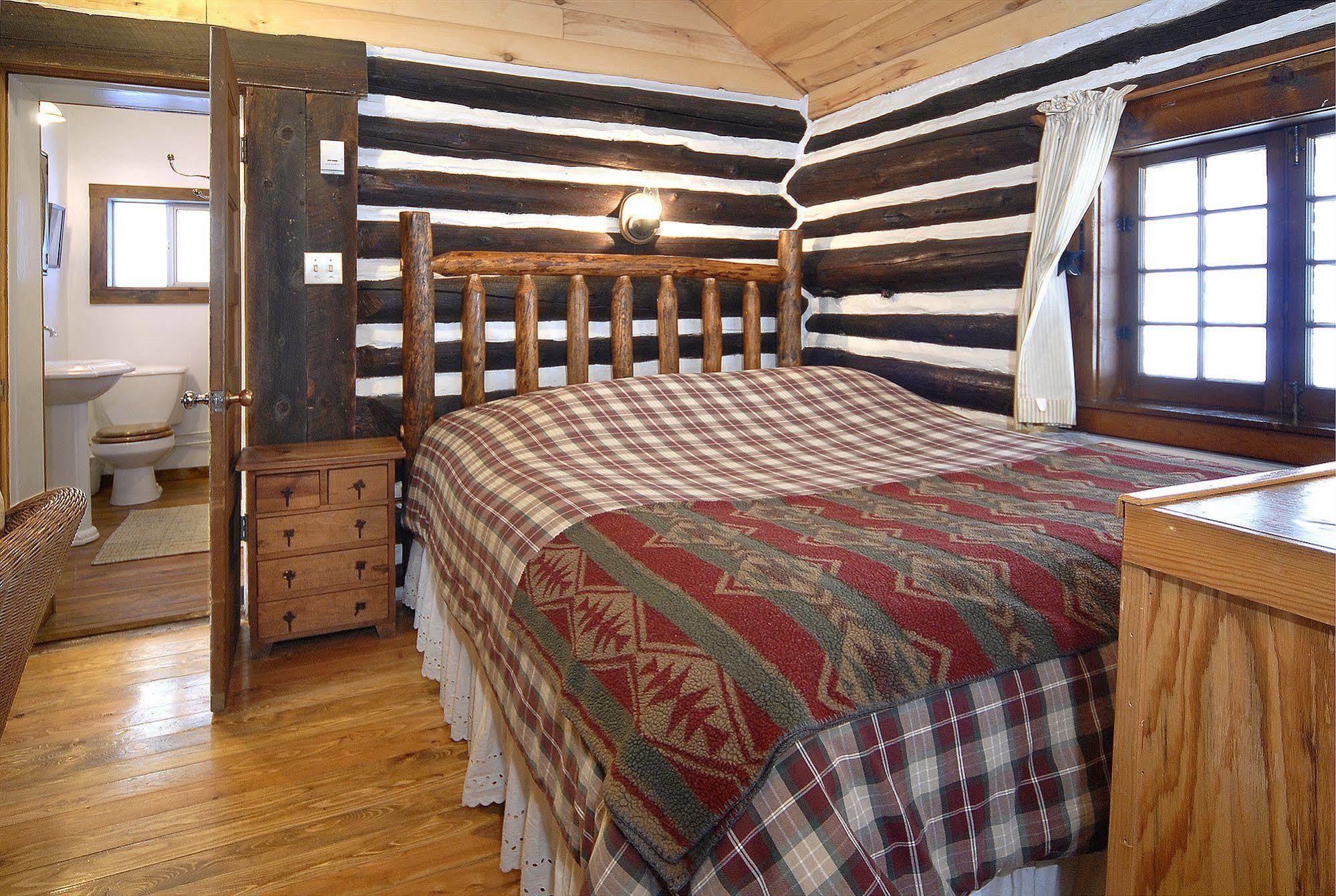 Pioneer Guest Cabins Crested Butte Bagian luar foto