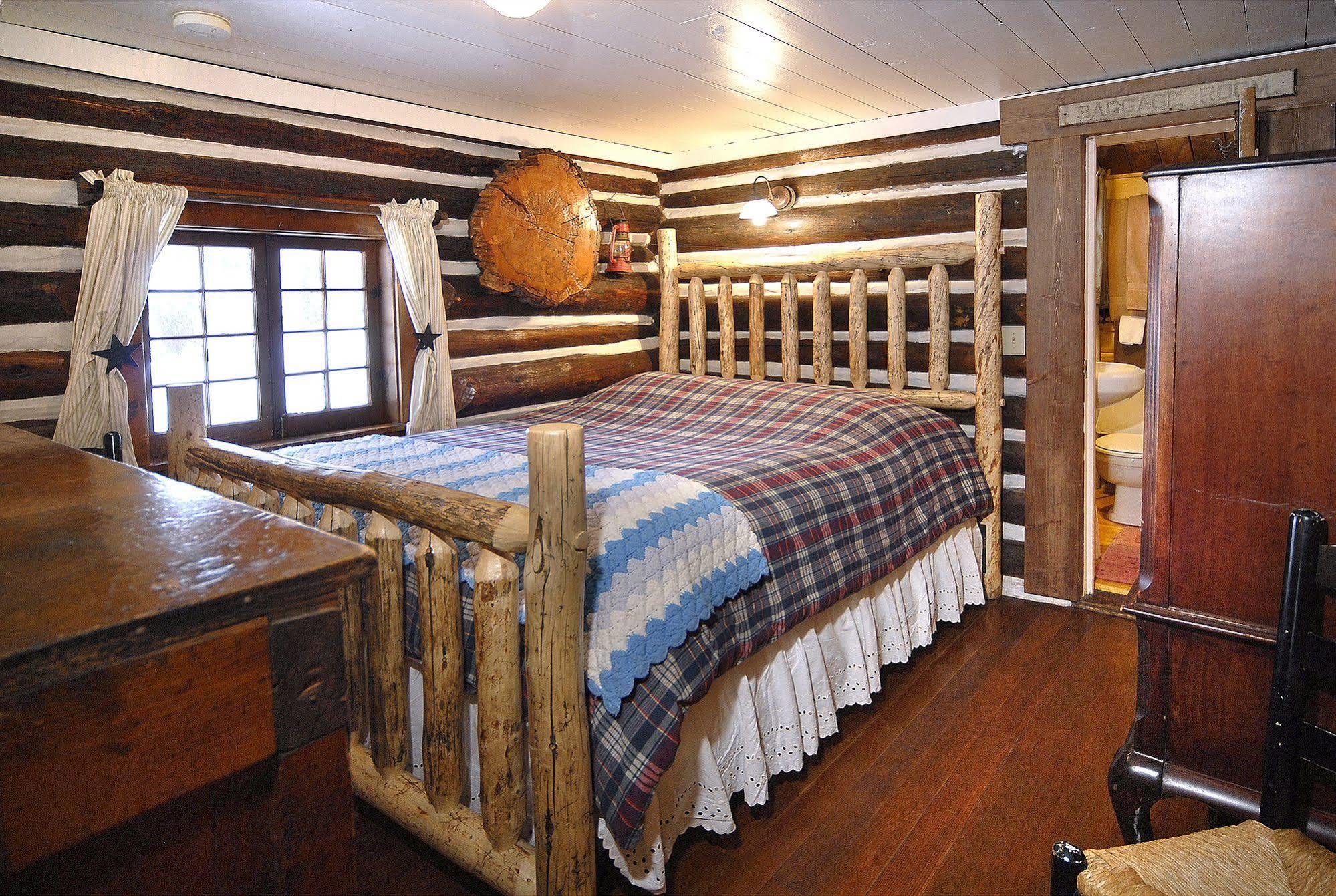 Pioneer Guest Cabins Crested Butte Bagian luar foto